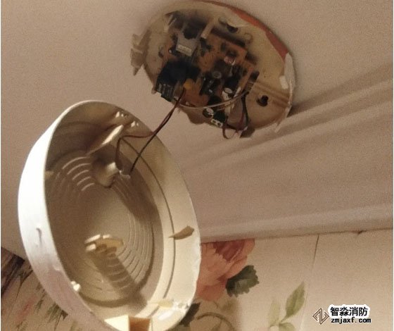 消防煙感探頭怎么接線?